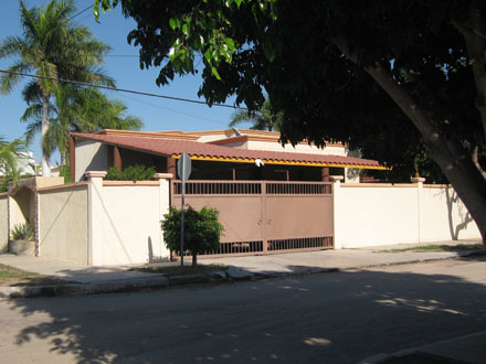 Ground-floor houses are protected by
secure access to the grounds and garages.